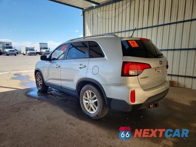 Drugie zdjęcie samochodu z przodu: 2014 KIA SORENTO LX VIN:5XYKTDA71EG475001 - miniatura
