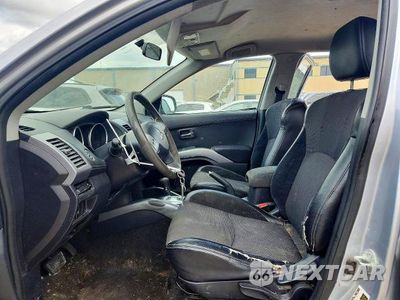 Zdjęcie 13 z 24 samochodu: 2010 MITSUBISHI OUTLANDER XLS VIN:JA4JS4AX1AZ019150 - miniatura