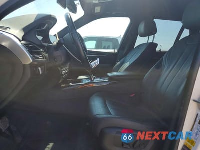 Zdjęcie 7 z 12 samochodu: 2017 BMW X5 XDR40E VIN:5UXKT0C33H0S80996 - miniatura
