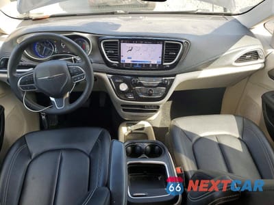 Zdjęcie 8 z 14 samochodu: 2024 CHRYSLER PACIFICA TOURING L VIN:2C4RC3BG7RR166769 - miniatura