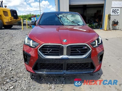 Piąte zdjęcie samochodu w środku: 2025 BMW X2 M35I VIN:WBX83GM04S5220263 - miniatura