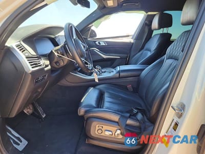 Zdjęcie 7 z 14 samochodu: 2020 BMW X5 SDRIVE 40I VIN:5UXCR4C00LLT19941 - miniatura