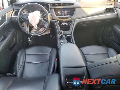Zdjęcie 8 z 13 samochodu: 2021 CADILLAC XT5 PREMIUM LUXURY VIN:1GYKNDRS9MZ108120 - miniatura
