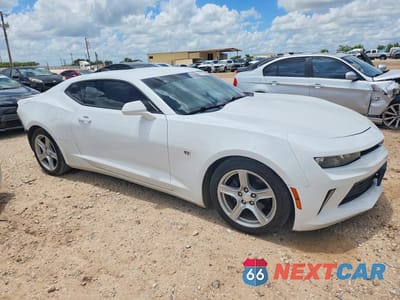 Czwarte zdjęcie samochodu z boku: 2017 CHEVROLET CAMARO LT VIN:1G1FB1RS2H0182366 - miniatura