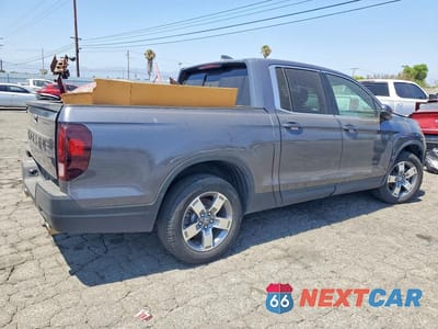 Trzecie zdjęcie samochodu z tyłu: 2025 HONDA RIDGELINE RTL VIN:5FPYK3F52SB036575 - miniatura