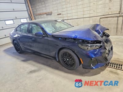 Czwarte zdjęcie samochodu z boku: 2026 BMW 550 XE VIN:WBA13FK00TCW71521 - miniatura