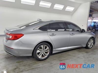 Trzecie zdjęcie samochodu z tyłu: 2020 HONDA ACCORD LX VIN:1HGCV1F15LA047030 - miniatura