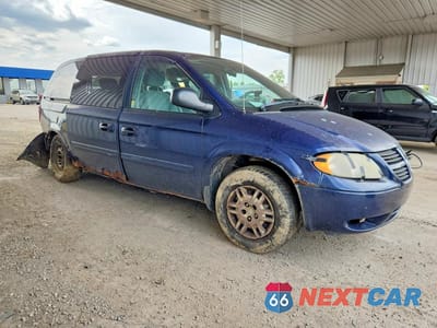 Czwarte zdjęcie samochodu z boku: 2005 DODGE GRAND CARAVAN SE VIN:2D4GP24R85R146418 - miniatura