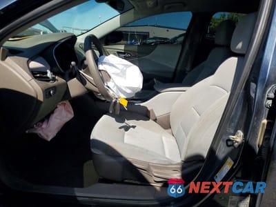 Zdjęcie 7 z 12 samochodu: 2019 CHEVROLET MALIBU LS VIN:1G1ZC5ST7KF192836 - miniatura