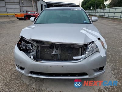 Piąte zdjęcie samochodu w środku: 2011 TOYOTA AVALON LIMITED VIN:4T1BK3DB6BU436407 - miniatura