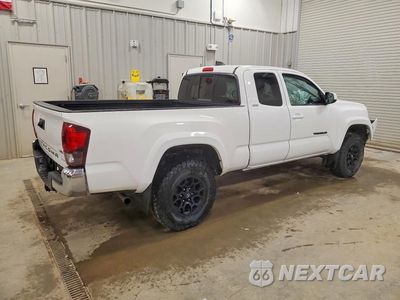 Trzecie zdjęcie samochodu z tyłu: 2021 TOYOTA TACOMA SR5 V6 VIN:3TYSZ5AN9MT037075 - miniatura