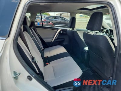 Zdjęcie 11 z 13 samochodu: 2017 TOYOTA RAV4 HYBRID XLE VIN:JTMRJREV9HD095420 - miniatura