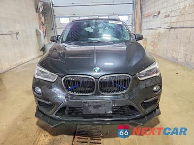 Piąte zdjęcie samochodu w środku: 2016 BMW X1 XDRIVE28I VIN:WBXHT3C36GP884175 - miniatura