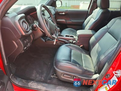 Zdjęcie 7 z 13 samochodu: 2023 TOYOTA TACOMA TRD SPORT VIN:3TMCZ5AN5PM551400 - miniatura