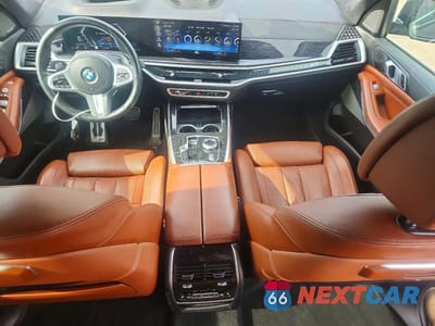 Zdjęcie 8 z 13 samochodu: 2023 BMW X7 XDRIVE40I VIN:5UX23EM0XP9P90399 - miniatura