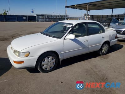 1997 TOYOTA COROLLA DX 1NXBB02E9VZ515263 - główne zdjęcie licytacji z USA - miniatura