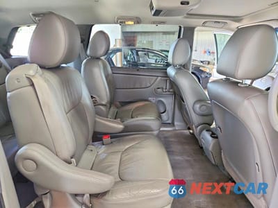 Zdjęcie 11 z 13 samochodu: 2010 TOYOTA SIENNA XLE VIN:5TDDK4CCXAS033790 - miniatura