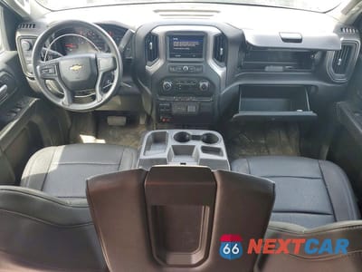 Zdjęcie 8 z 12 samochodu: 2023 CHEVROLET SILVERADO K3500 VIN:2GC4YSEY7P1712105 - miniatura
