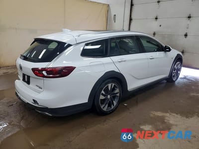 Trzecie zdjęcie samochodu z tyłu: 2018 BUICK REGAL TOURX PREFERRED VIN:W04GU8SX3J1149147 - miniatura