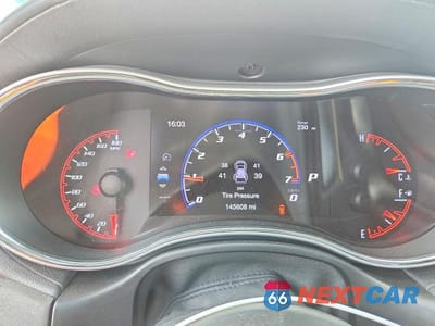 Zdjęcie 9 z 13 samochodu: 2016 JEEP GRAND CHEROKEE SRT-8 VIN:1C4RJFDJ6GC301097 - miniatura