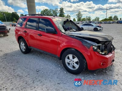 Czwarte zdjęcie samochodu z boku: 2009 FORD ESCAPE XLT VIN:1FMCU03799KA25843 - miniatura