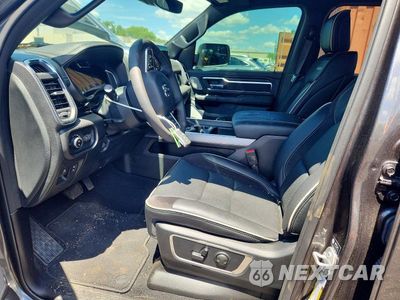 Zdjęcie 7 z 12 samochodu: 2026 RAM 1500 LARAMIE VIN:1C6SRFJP9TN156419 - miniatura
