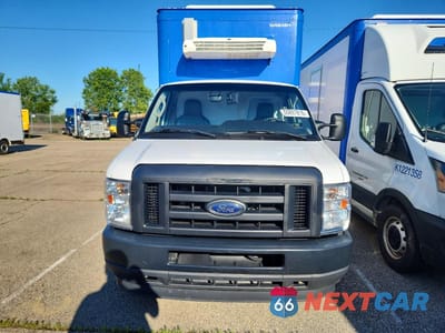 Piąte zdjęcie samochodu w środku: 2023 FORD E350 REFRIGERATED BOX TRUCK VIN:1FDWE3FK5PDD09757 - miniatura