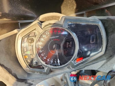 Zdjęcie 7 z 8 samochodu: 2021 KAWASAKI EX400 VIN:JKAEXKG1XMDAD3350 - miniatura
