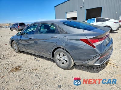 Drugie zdjęcie samochodu z przodu: 2024 HYUNDAI ELANTRA SE VIN:KMHLL4DG9RU666777 - miniatura