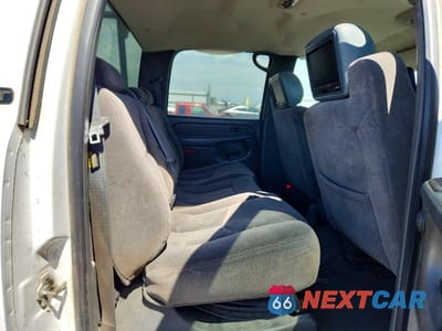 Zdjęcie 10 z 12 samochodu: 2006 CHEVROLET SILVERADO K2500 HEAVY DUTY VIN:1GCHK23D26F259215 - miniatura
