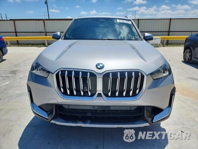 Piąte zdjęcie samochodu w środku: 2025 BMW X1 XDRIVE28I VIN:WBX73EF00S5166652 - miniatura