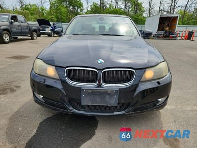 Piąte zdjęcie samochodu w środku: 2011 BMW 328 XI SULEV VIN:WBAPK5G56BNN24943 - miniatura