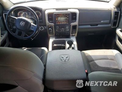 Zdjęcie 8 z 12 samochodu: 2017 RAM 1500 SLT VIN:1C6RR6LT8HS513428 - miniatura