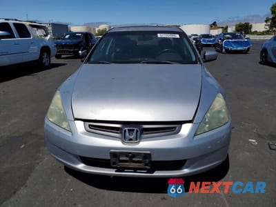Piąte zdjęcie samochodu w środku: 2005 HONDA ACCORD EX VIN:1HGCM66525A026559 - miniatura