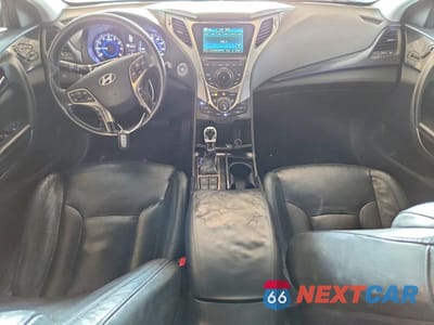 Zdjęcie 8 z 12 samochodu: 2012 HYUNDAI AZERA BASE VIN:KMHFH4JG3CA157120 - miniatura