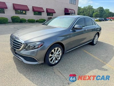 Drugie zdjęcie samochodu z przodu: 2017 MERCEDES-BENZ E 300 VIN:WDDZF4JB9HA118251 - miniatura