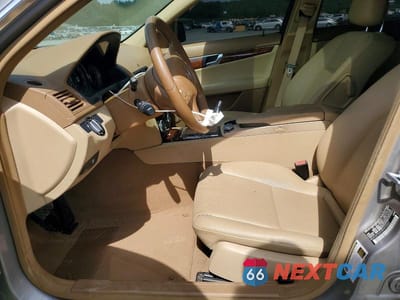 Zdjęcie 7 z 12 samochodu: 2008 MERCEDES-BENZ C 300 VIN:WDDGF54X28F076965 - miniatura