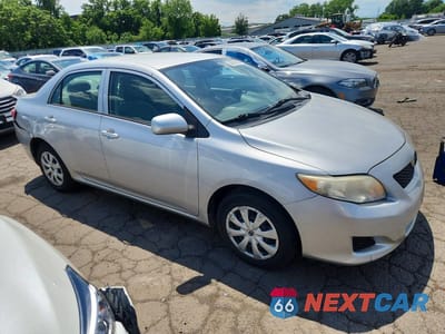 Czwarte zdjęcie samochodu z boku: 2010 TOYOTA COROLLA LE VIN:1NXBU4EE7AZ356959 - miniatura