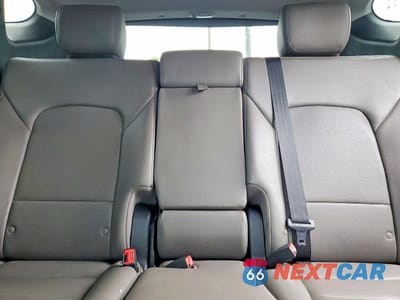 Zdjęcie 10 z 13 samochodu: 2018 HYUNDAI SANTA FE SPORT 2.4L VIN:5NMZU3LB5JH105547 - miniatura