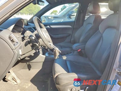 Zdjęcie 7 z 13 samochodu: 2016 AUDI Q3 PREMIUM PLUS VIN:WA1EFCFS5GR015494 - miniatura