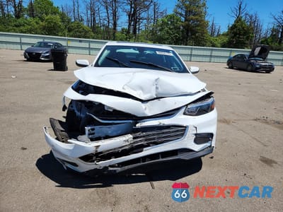 Piąte zdjęcie samochodu w środku: 2018 CHEVROLET MALIBU LT VIN:1G1ZD5STXJF207017 - miniatura