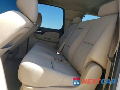 Zdjęcie 11 z 13 samochodu: 2007 CHEVROLET SUBURBAN K1500 VIN:3GNFK16367G213270 - miniatura