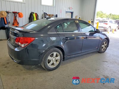 Trzecie zdjęcie samochodu z tyłu: 2015 CHEVROLET CRUZE LT VIN:1G1PC5SB4F7160697 - miniatura
