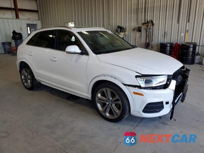 Czwarte zdjęcie samochodu z boku: 2017 AUDI Q3 PREMIUM PLUS VIN:WA1JCCFS3HR002171 - miniatura