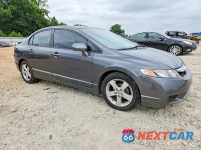 Czwarte zdjęcie samochodu z boku: 2011 HONDA CIVIC LX VIN:2HGFA1F5XBH511814 - miniatura