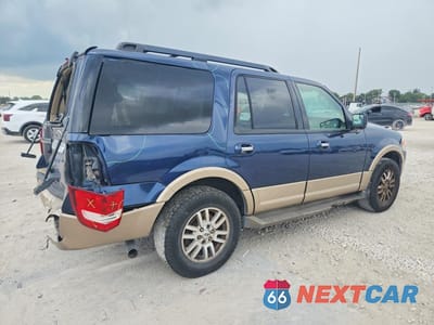 Trzecie zdjęcie samochodu z tyłu: 2013 FORD EXPEDITION XLT VIN:1FMJU1H50DEF61320 - miniatura