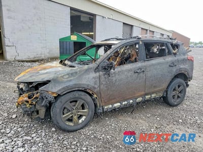 2015 TOYOTA RAV4 XLE JTMRFREV9FD157297 - główne zdjęcie licytacji z USA - miniatura