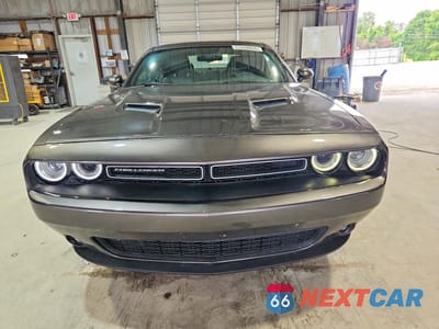 Piąte zdjęcie samochodu w środku: 2015 DODGE CHALLENGER SXT PLUS VIN:2C3CDZBGXFH715375 - miniatura