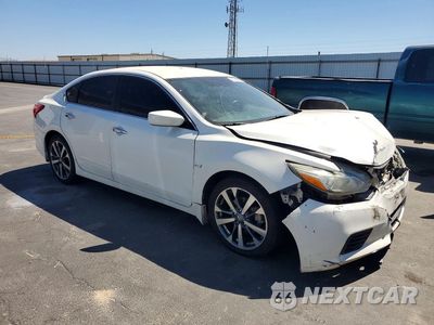 Czwarte zdjęcie samochodu z boku: 2016 NISSAN ALTIMA 2.5 SR VIN:1N4AL3AP3GC219610 - miniatura
