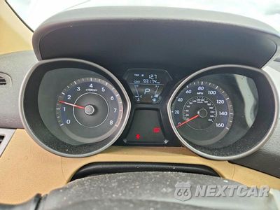 Zdjęcie 9 z 12 samochodu: 2013 HYUNDAI ELANTRA GLS VIN:5NPDH4AE0DH306863 - miniatura
